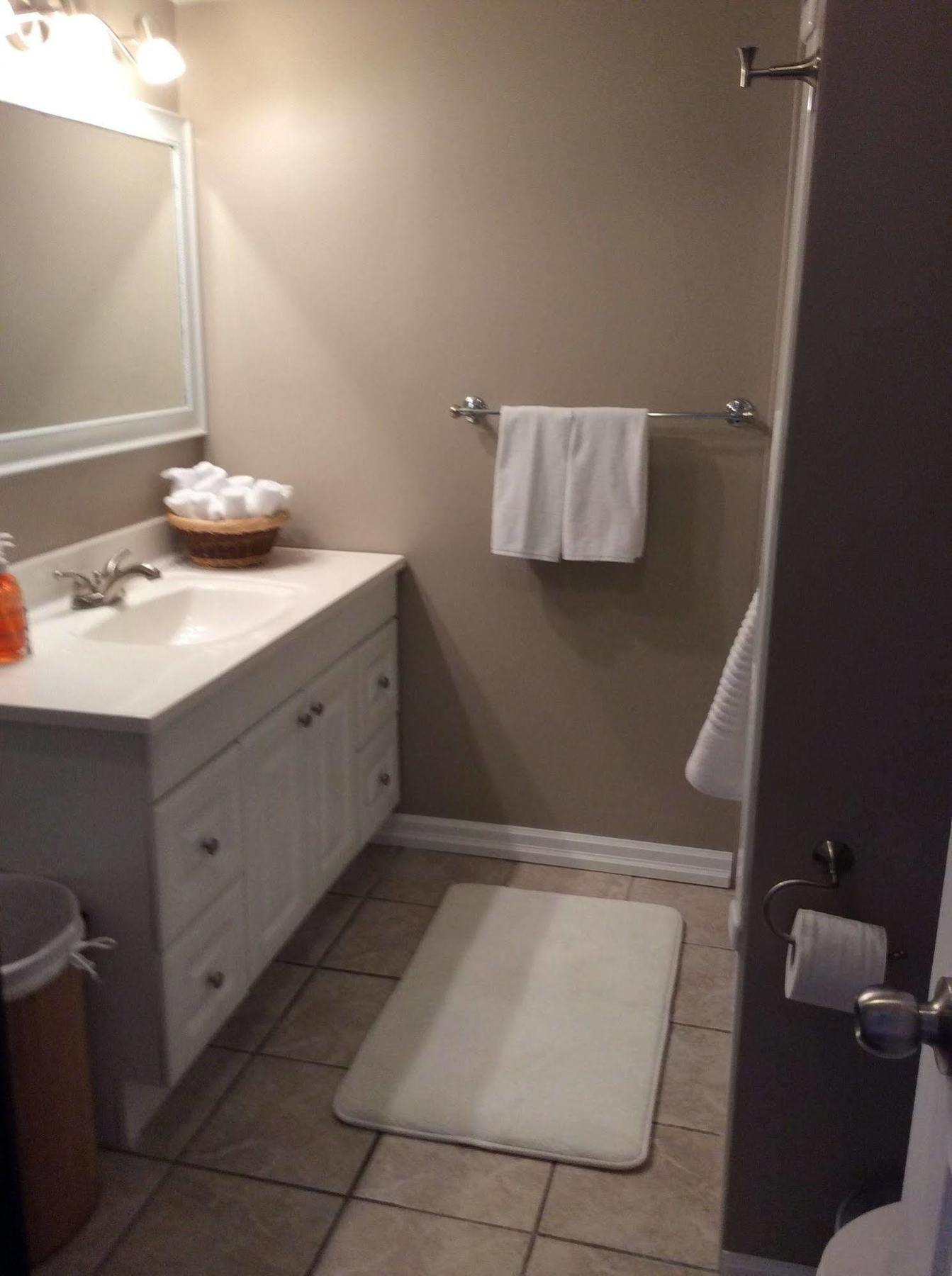 N' This On The Bay -Vacation Suite Wiarton Eksteriør bilde